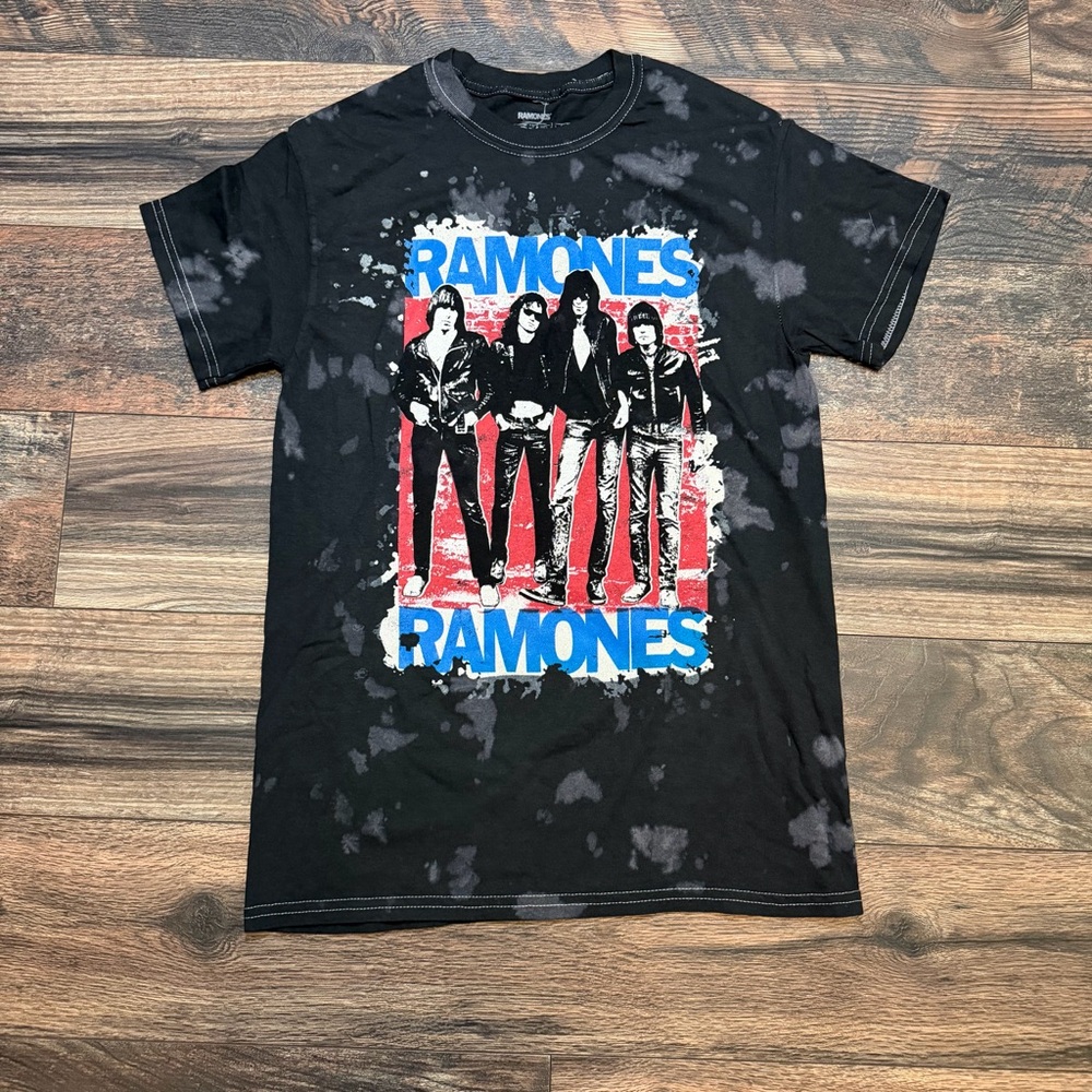 Ramones unisex crewneck short sleeve band top size s/m